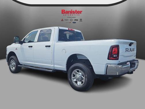 2025 RAM 2500 Tradesman Crew Cab 4x4 6'4' Box