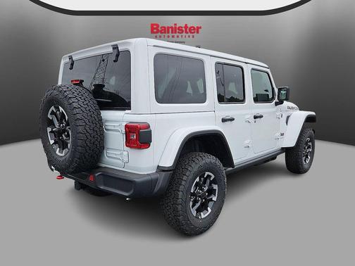 Bright White Clearcoat 2026 Jeep Wrangler Rubicon