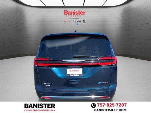 2023 Chrysler Pacifica Hybrid Limited