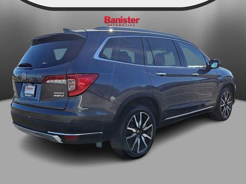 2019 Honda Pilot Touring 8-Passenger