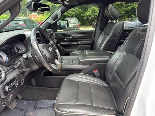 Bright White Clearcoat 2020 RAM 1500 Limited