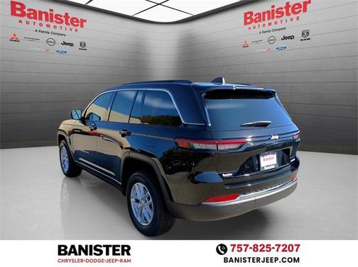 2025 Jeep Grand Cherokee Laredo