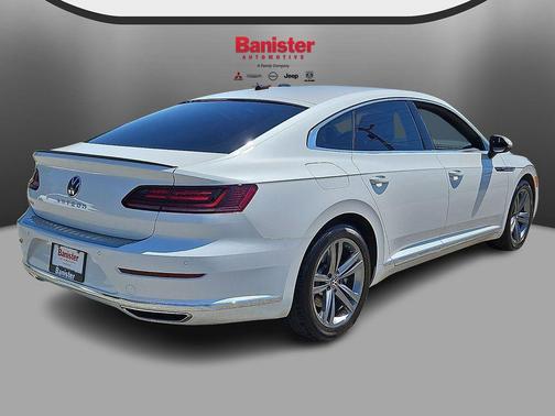 Opal White Pearl 2023 Volkswagen Arteon 2.0T SE