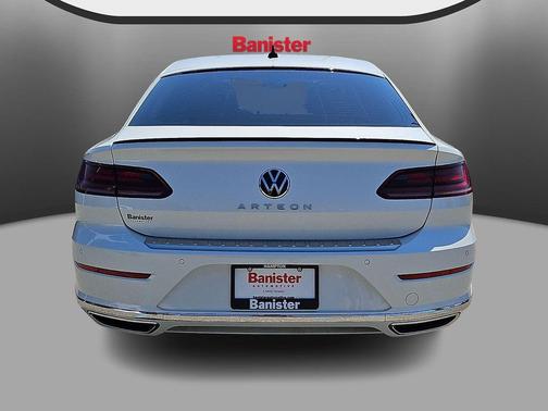 Opal White Pearl 2023 Volkswagen Arteon 2.0T SE