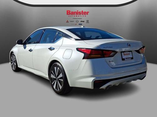 2022 Nissan Altima 2.5 SL