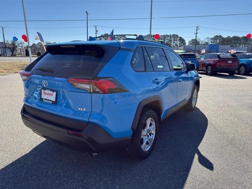 2021 Toyota RAV4 XLE