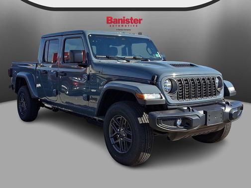2026 Jeep Gladiator Sport S