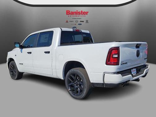 Ivory White Tri-Coat Pearlcoat 2026 RAM 1500 Laramie