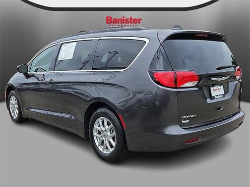 2021 Chrysler Voyager LXI