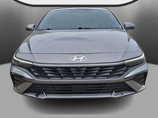 Fluid Metal 2024 Hyundai ELANTRA Limited