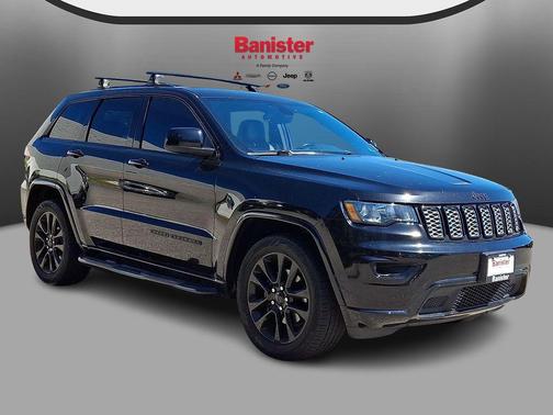 Diamond Black Crystal Pearlcoat 2018 Jeep Grand Cherokee Altitude