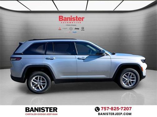 2025 Jeep Grand Cherokee Laredo