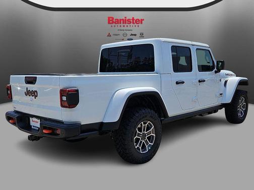 Bright White Clearcoat 2026 Jeep Gladiator Mojave X 4x4
