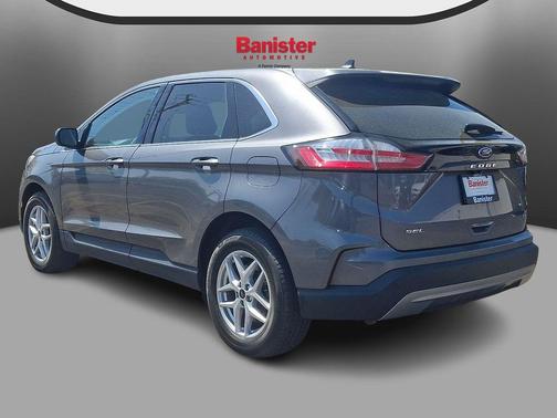 Carbonized Gray Metallic 2023 Ford Edge SEL