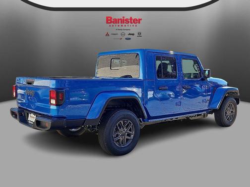 2026 Jeep Gladiator Sport S