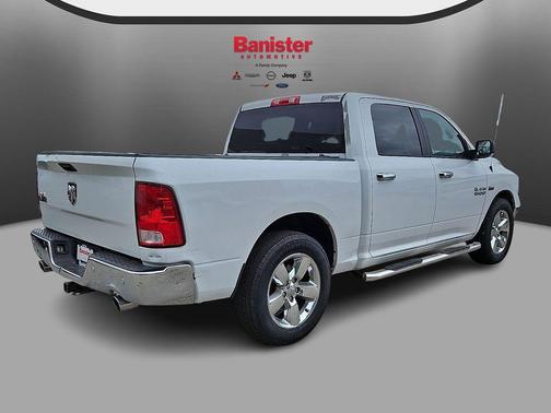 Bright White Clearcoat 2017 RAM 1500 Big Horn