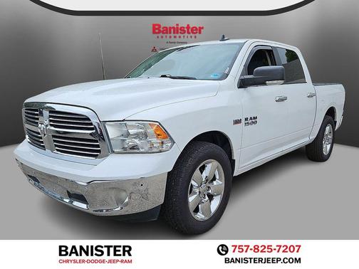 Bright White Clearcoat 2017 RAM 1500 Big Horn