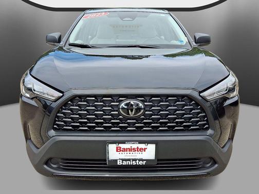 Jet Black 2023 Toyota Corolla Cross L
