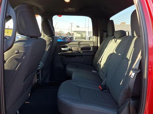 2026 RAM 2500 Big Horn Crew Cab 4x4 6'4' Box