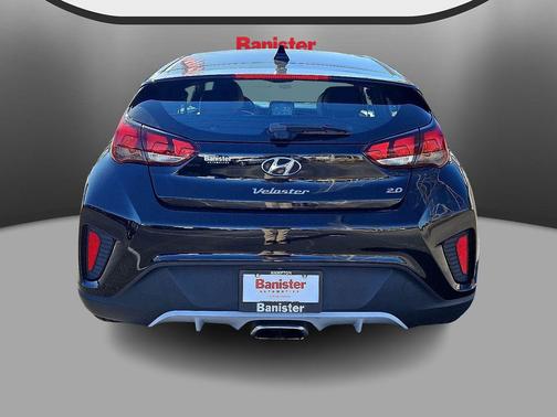 2020 Hyundai Veloster 2