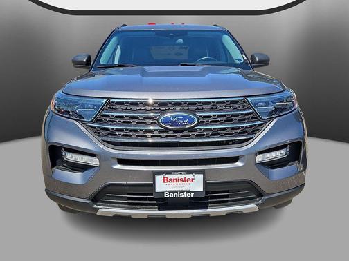 Carbonized Gray Metallic 2022 Ford Explorer XLT
