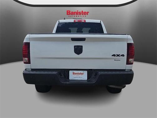 2022 RAM 1500 Classic Warlock Quad Cab 4x4 6'4' Box
