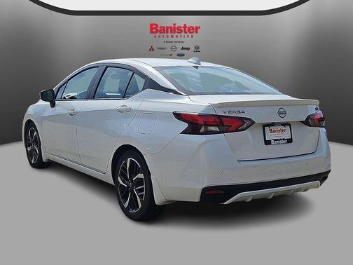 2023 Nissan Versa 1.6 S