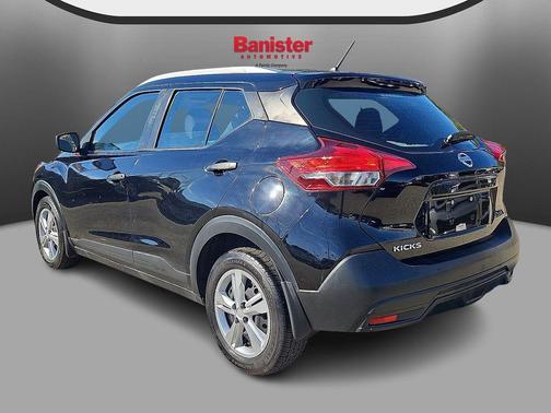 2019 Nissan Kicks S