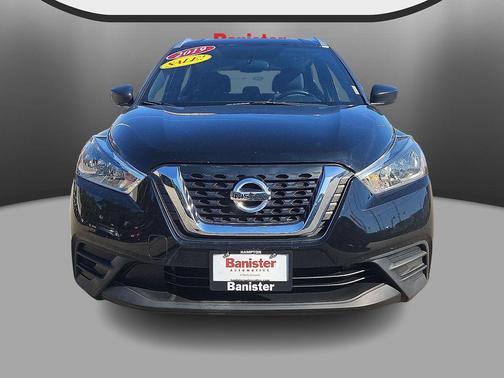 2019 Nissan Kicks S