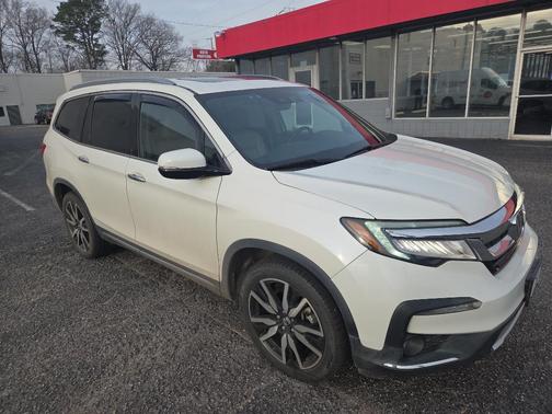 2019 Honda Pilot Touring 8-Passenger