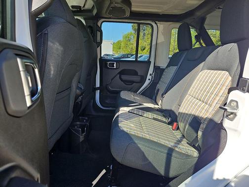 Bright White Clearcoat 2026 Jeep Wrangler 4-Door 85th Anniversary Edition