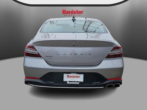 2022 Genesis G70 2.0T RWD