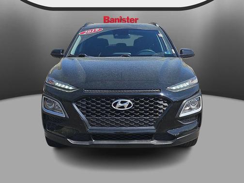 Ultra Black Pearl 2019 Hyundai KONA SEL
