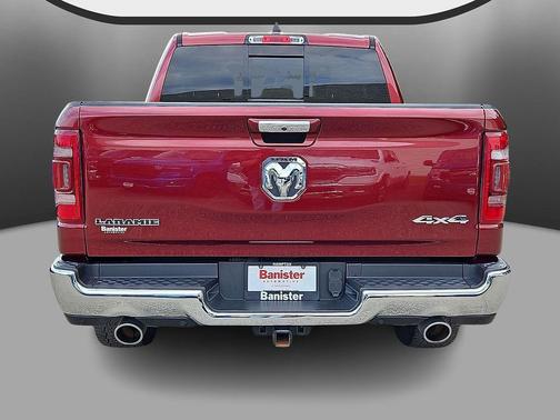 Delmonico Red Pearlcoat 2021 RAM 1500 Laramie
