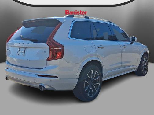 2019 Volvo XC90 T5 Momentum