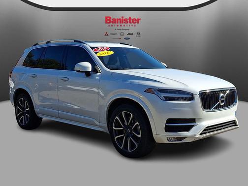 2019 Volvo XC90 T5 Momentum