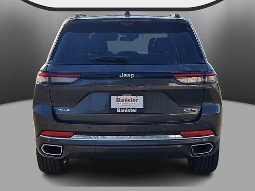 2022 Jeep Grand Cherokee Overland