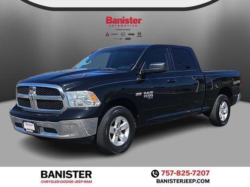 Diamond Black Crystal Pearlcoat 2021 RAM 1500 Classic SLT