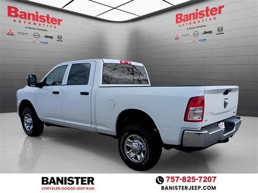 2024 RAM 2500 Tradesman Crew Cab 4x4 6'4' Box