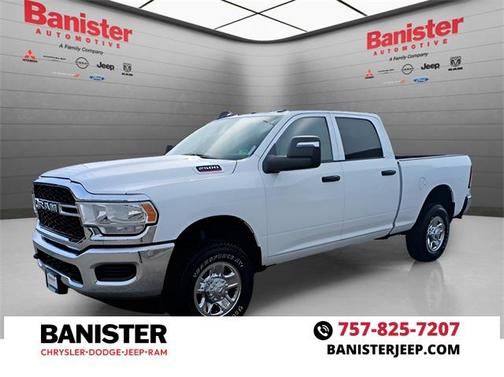 2024 RAM 2500 Tradesman Crew Cab 4x4 6'4' Box