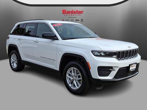 2026 Jeep Grand Cherokee Laredo