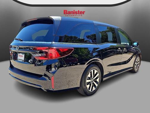 Crystal Black Pearl 2025 Honda Odyssey EX-L