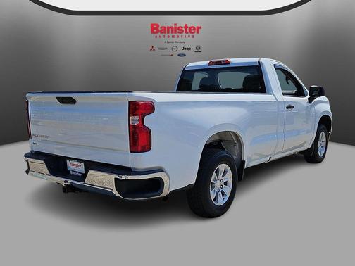 Summit White 2022 Chevrolet Silverado 1500 WT