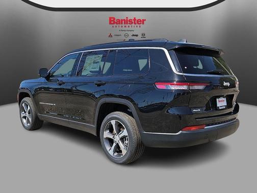 Diamond Black Crystal Pearlcoat 2026 Jeep Grand Cherokee L Limited