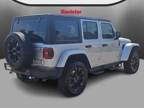 Silver Zynith Clearcoat 2023 Jeep Wrangler 4xe Sahara
