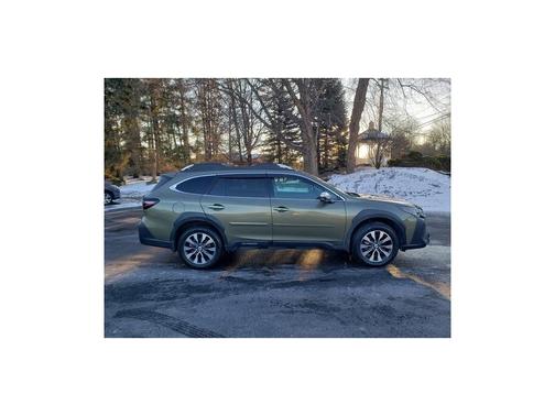 2023 Subaru Outback Touring