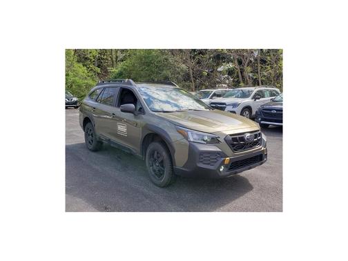 Autumn Green Metallic 2025 Subaru Outback Wilderness