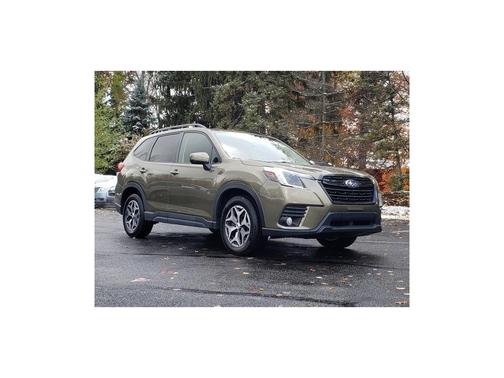 2023 Subaru Forester Premium