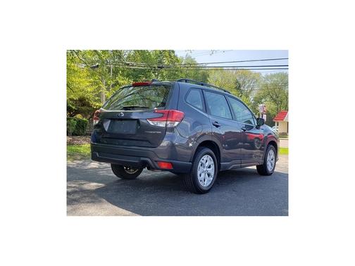 Magnetite Gray Metallic 2024 Subaru Forester Base
