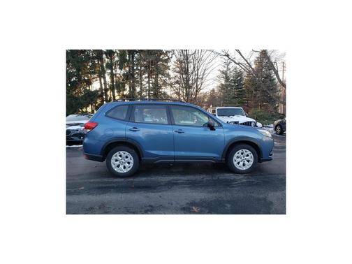 2023 Subaru Forester Base